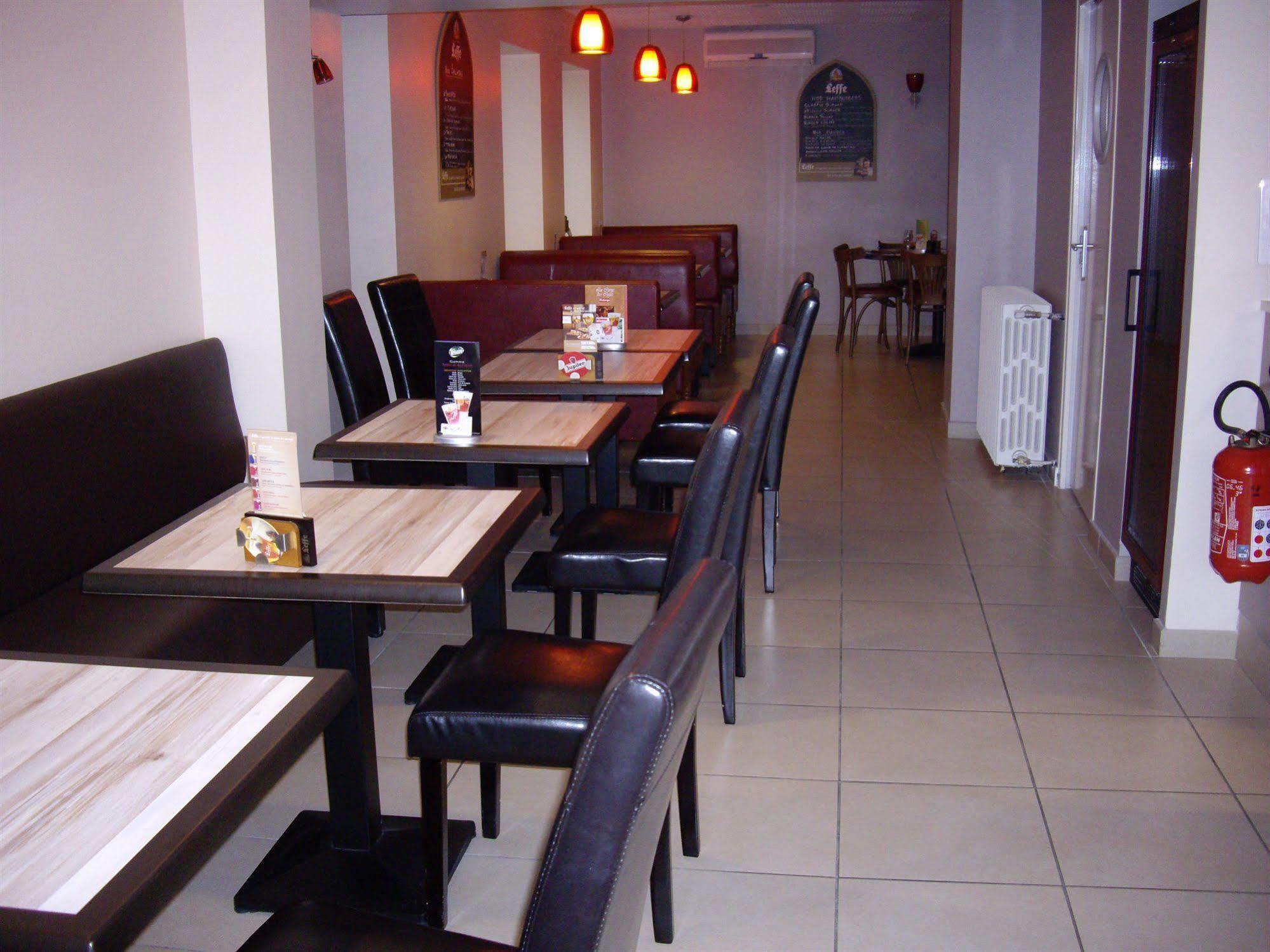 Logis-Hotel & Restaurant Le Carnot Болбек Екстериор снимка